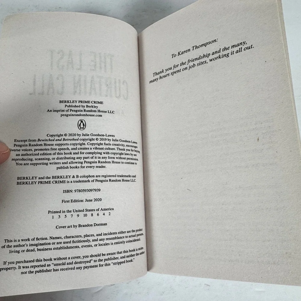 The Last Curtain‎ Call Juliet Blackwell 2020 1st Ed Haunted Home Mystery Berkley